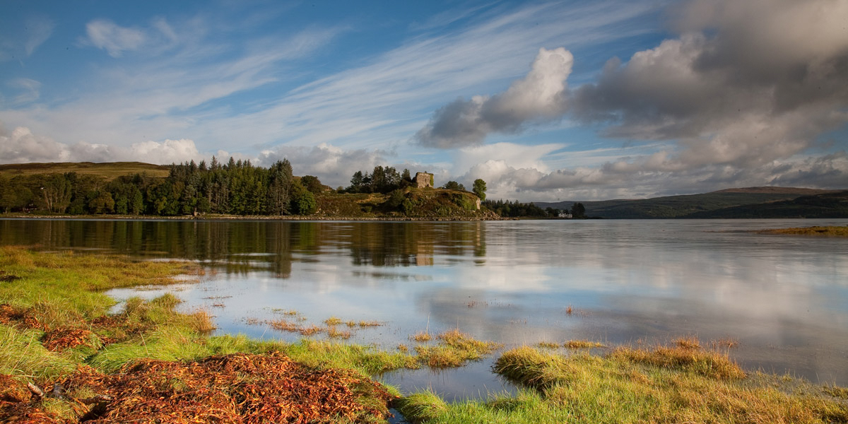 The Sound of Mull stretches along one side of the island's coast, with treasures including Grasspoint, Salen, Tobermory and even dive sites to be enjoyed!