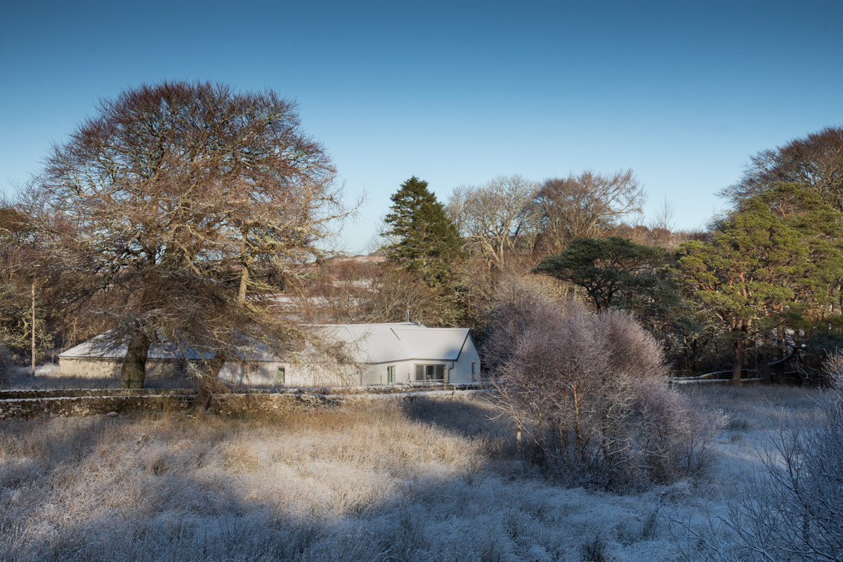 Luxury holiday cottage on Mull, Burn Cottage, pictured in the snow with blue skies