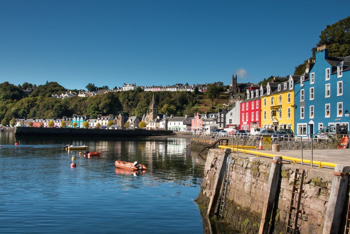 From wildlife like otters to golden and white-tailed sea eagles, the charming town of Tobermory, a munro to climb and more, the Isle of Mull offers a lot...