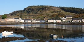 Bunessan sits at the head of Lochna Lathaich on the Ross