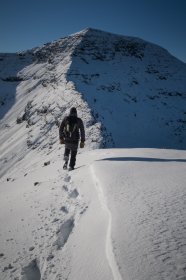 Walking Ben More in winter