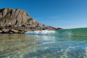 Wave at Traigh Bhan na Sgurra