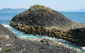 Basalt lava structure on Staffa
