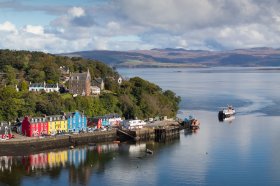 Tobermory as the Kilchoan ferry arrives