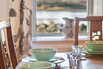 Tableware in the cottage