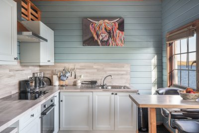 The compact kitchen promises easy self-catering