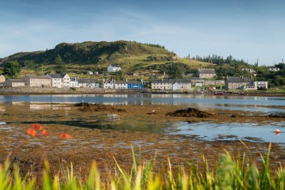 Enjoy the coastal amble into Bunessan to the nearest shop and pub