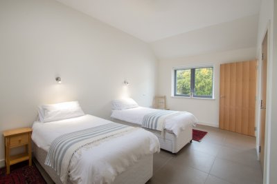 Twin bedroom at Burn Cottage