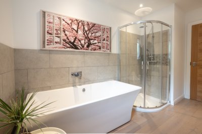 Luxuriate in this lovely tub at the end of the day