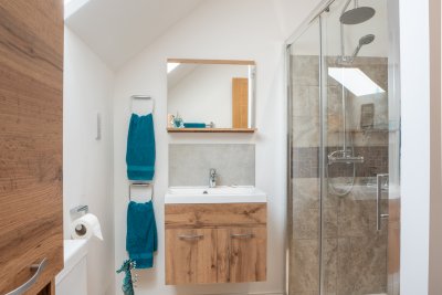 En-suite to the master bedroom