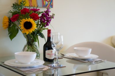 Finishing touches for a warm and personal welcome