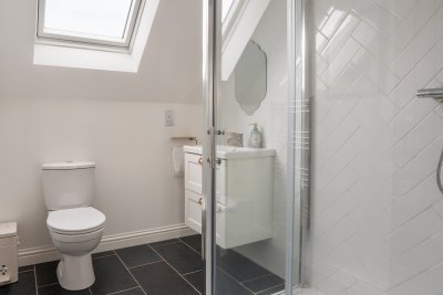 The master double enjoys an en-suite shower room