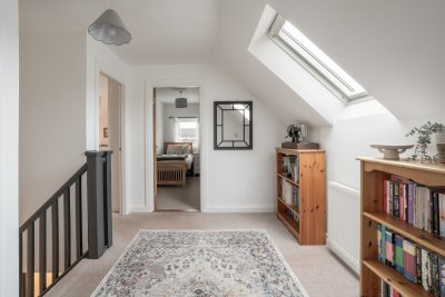 The spacious landing at Cill Bheag