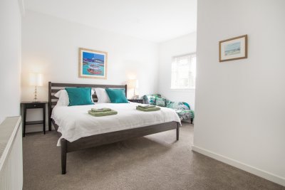 Double ensuite bedroom in Cove