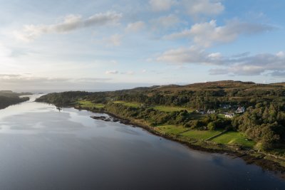 Loch Cuin and the cottages just above