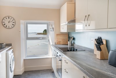 Superb sea views from the kitchen, making washing up a breeze