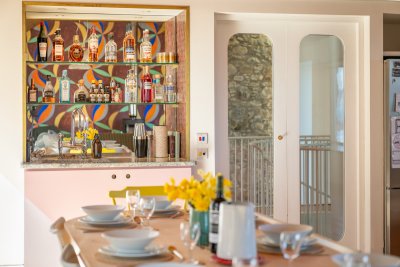 Gorsten was made for entertaining