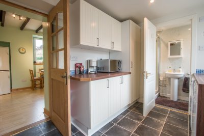 Useful utility room for guests 