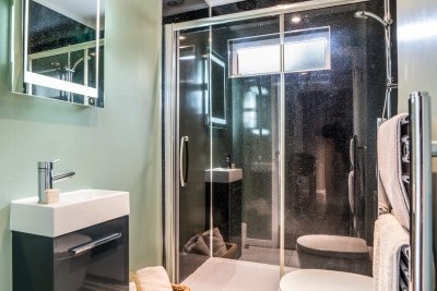 Katrine Cottage bathroom