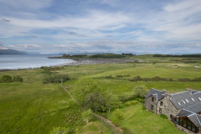 Kilpatrick Farmhouse's fantastic setting close to the sea