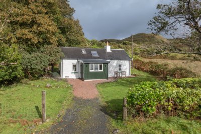 Arriving at Mabel Cottage