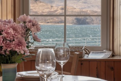 The view promises plenty of talking points over dinner!