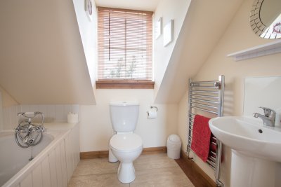 En-suite bathroom for the master bedroom