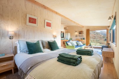 The cosy sleeping quarters are well positioned in the open-plan cabin