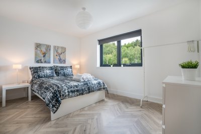 Spacious ground floor bedroom