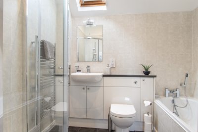 Modern shower room at Seabrae