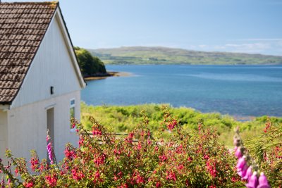 Excellent area for wildlife and walks, with the coastline easily accessible 