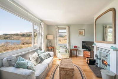 Excellent views of the stunning Hebridean surrounds from this traditional property