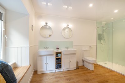 Large walk-in shower for guests