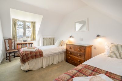 Twin bedroom on the first floor