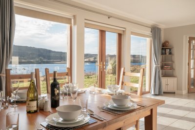 Spot birds and wildlife as you enjoy breakfast with a view