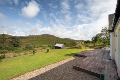 Uninterrupted views to the front of the house