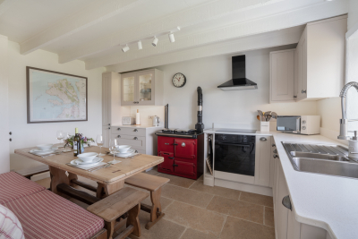 The sociable dining kitchen promises self-catering with ease