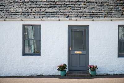 Charming entrance to 14 Victoria Street