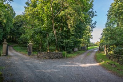 Turn left to the Quinish Estate and right up the driveway to Torrbreac