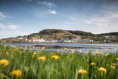 The nearby village of Bunessan is home to a cosy pub