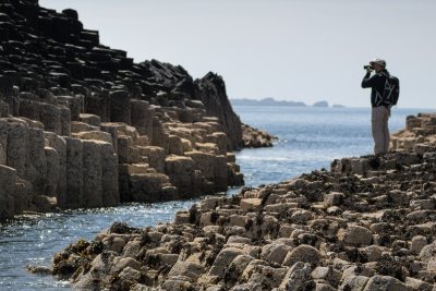Discover the amazing basalt column formations on the island of Staffa