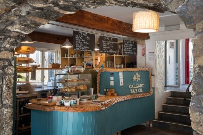 Enjoy the convenience of fresh coffee and cake just next door