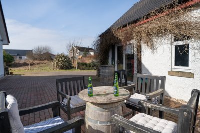 The sheltered patio at Cill Bheag
