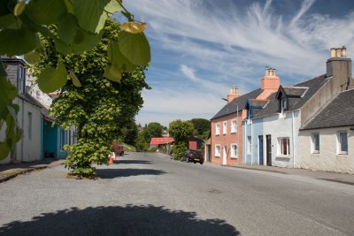 Breadalbane Street, a pretty residential street behind Cove Cottage