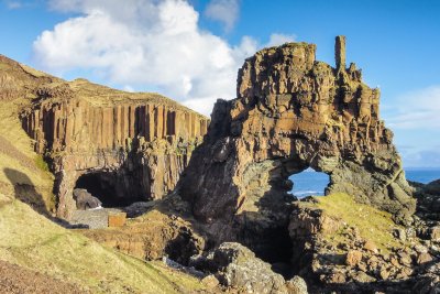 Walk to Carsaig arches