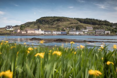 The village of Bunessan at the head of Loch na Lathaich