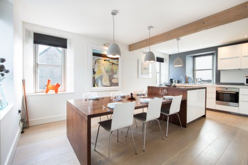 Wonderful kitchen/dining space for guests to truly feel at home