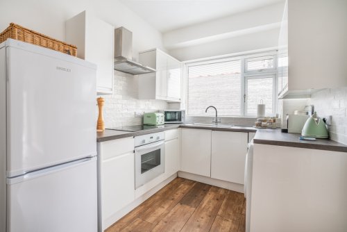 Fitted kitchen in Cove Cottage