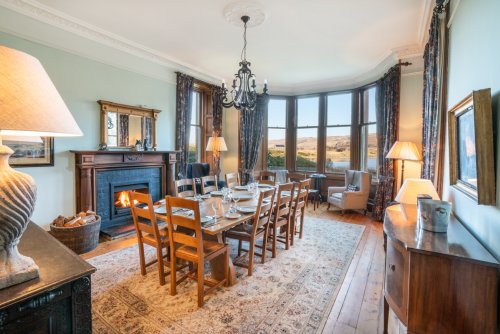 Dining room at Craig Ben Lodge