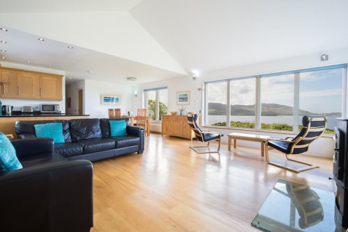Lots of natural light in the open plan living area in the house